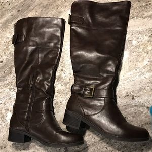 Brown tall riding boots size 6 1/2